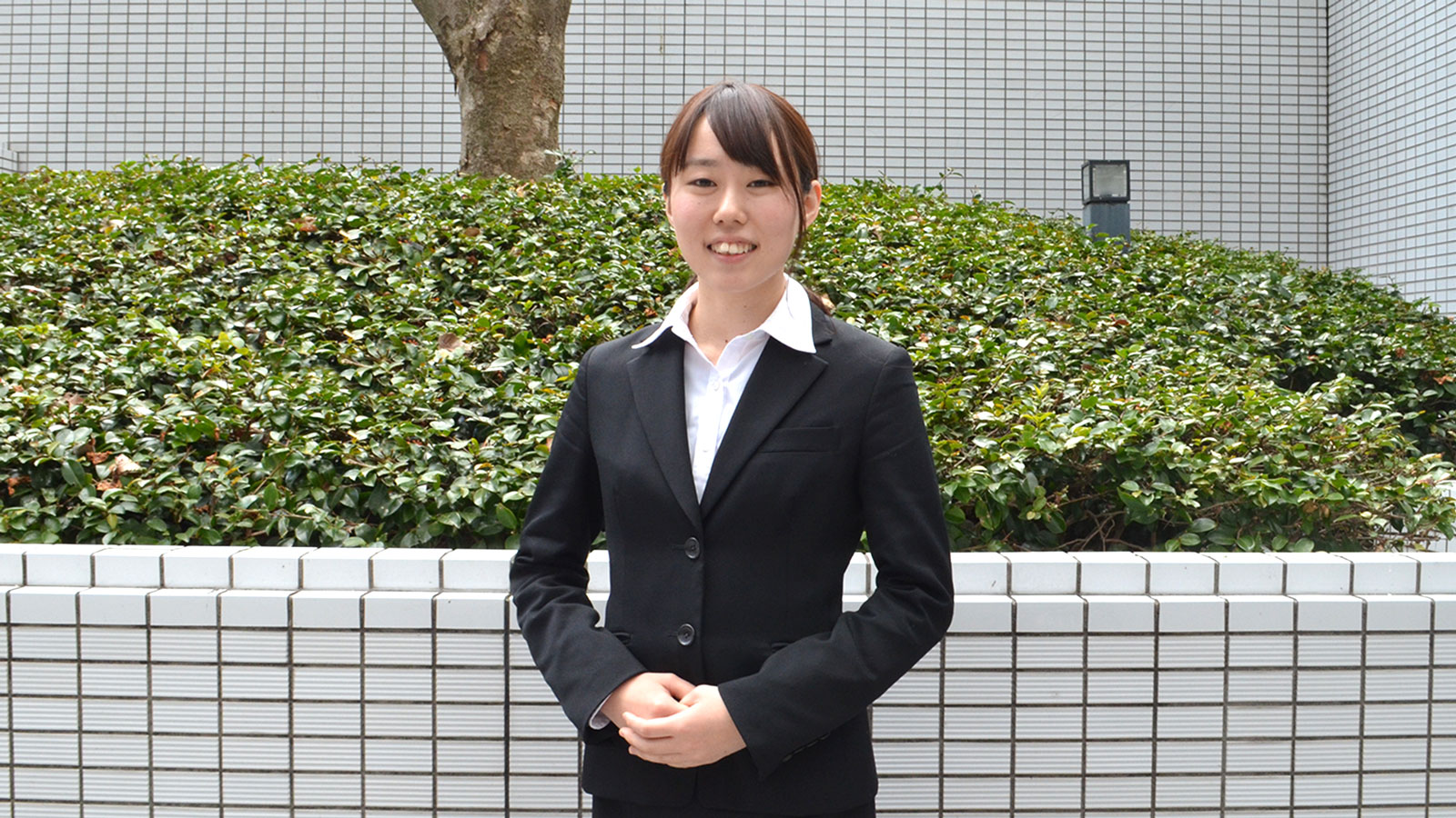 新谷美沙都
